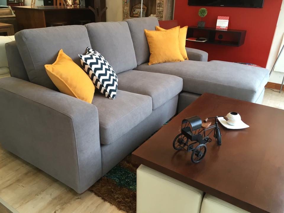 Chaise Longue modelo Recto Medidas 2.20 x 1.60 TAPIZADO EN TELAS COMUNES