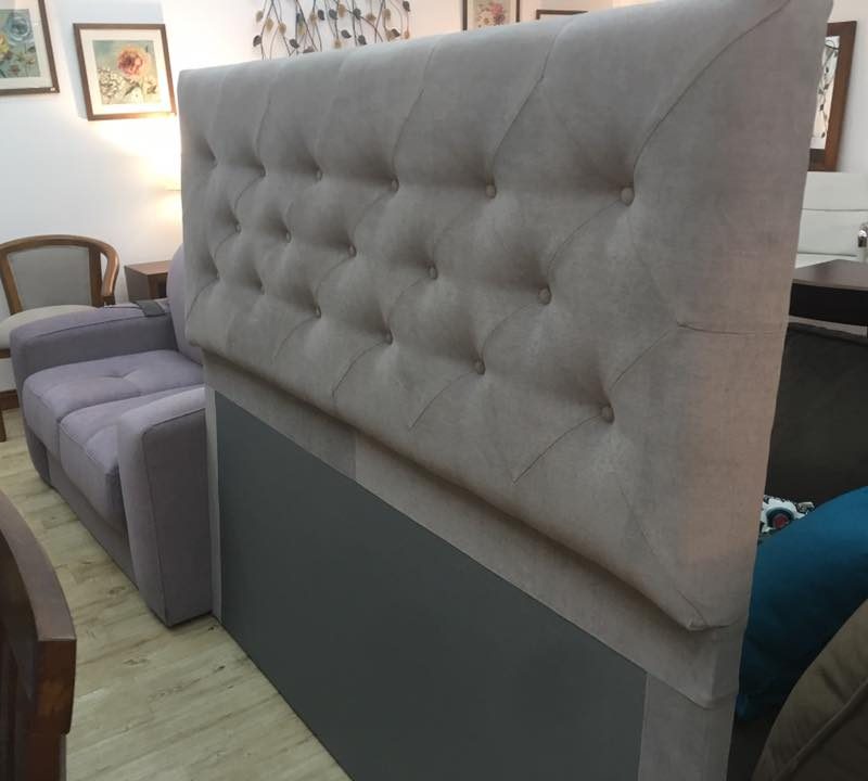 Respaldo tapizado capitoneado