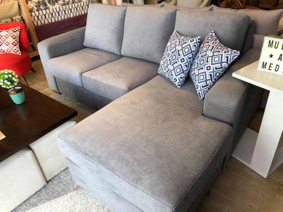 Chaise Longue modelo Recto Medidas 2.20 x 1.60 TAPIZADO EN TELAS COMUNES