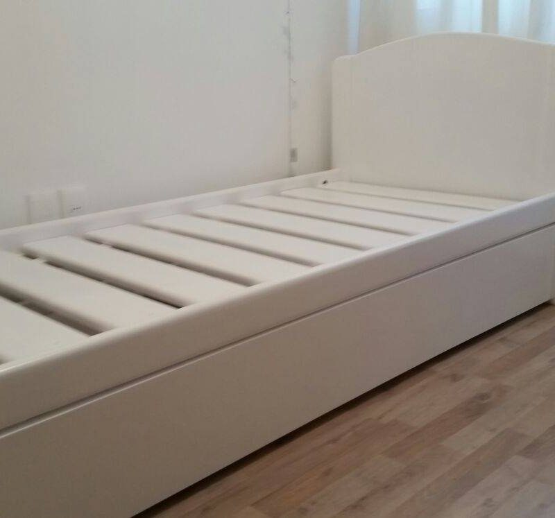 Cama marinera laqueada