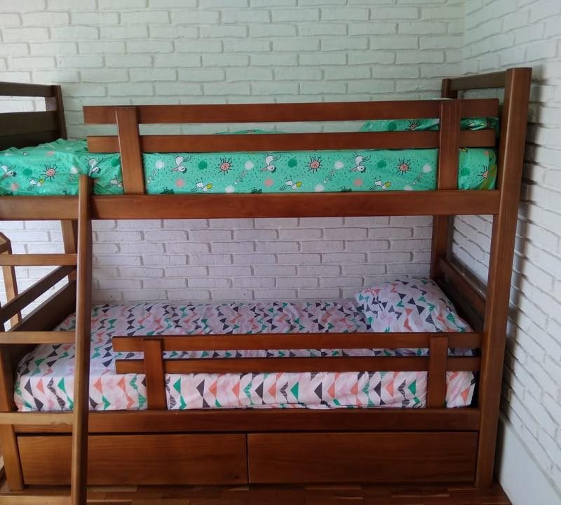 Cucheta con dos cajones