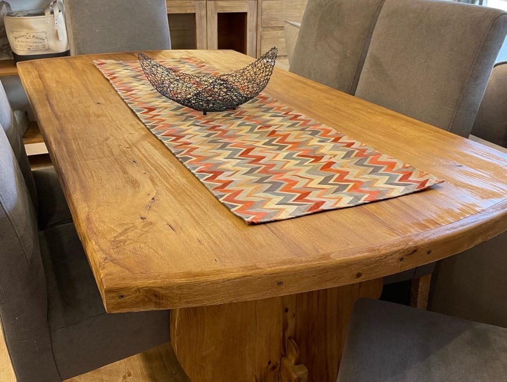 Mesa Rustica 6 sillas de vestir