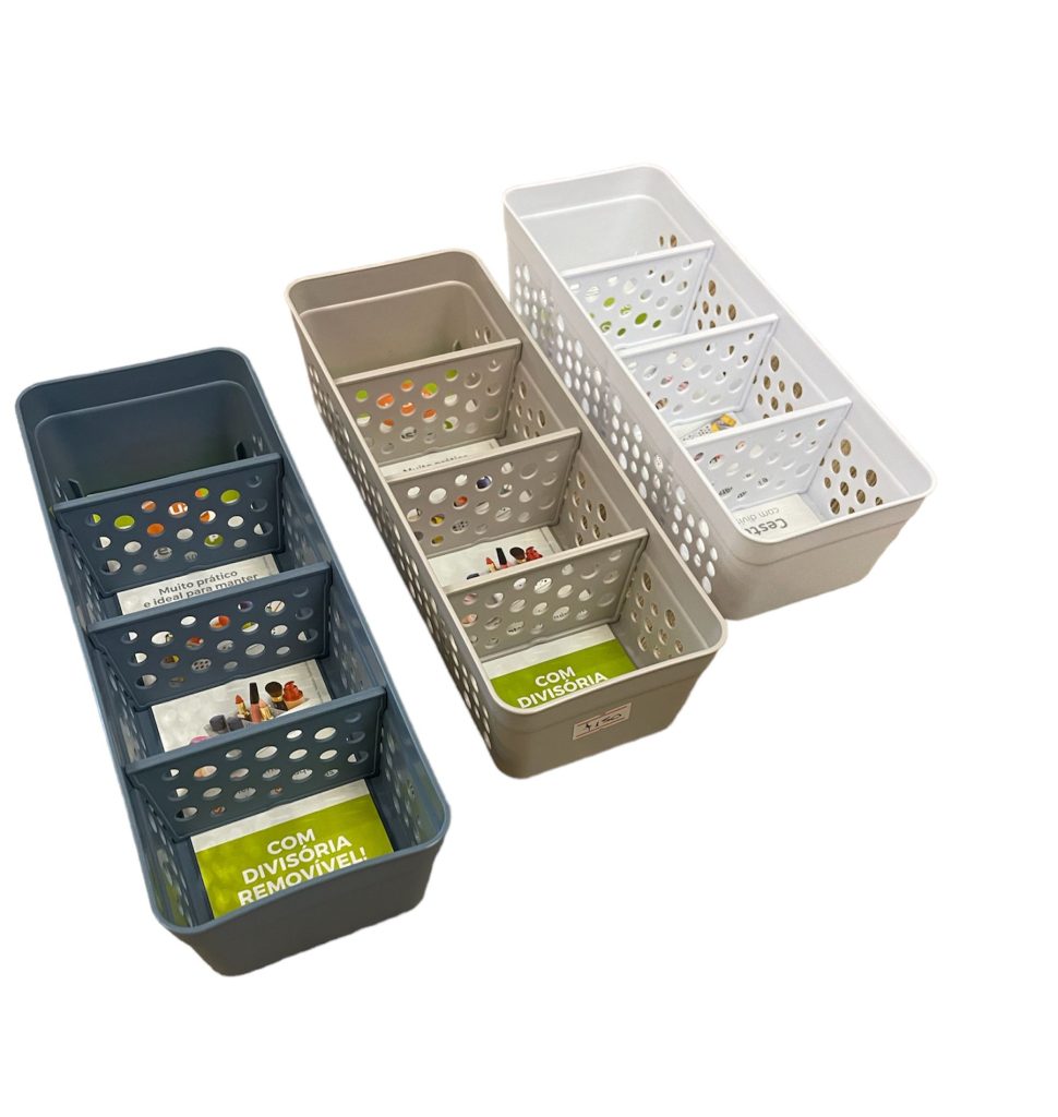 Organizador con cuatro divisiones Medidas 23 x 8.5 x 5.5 cm