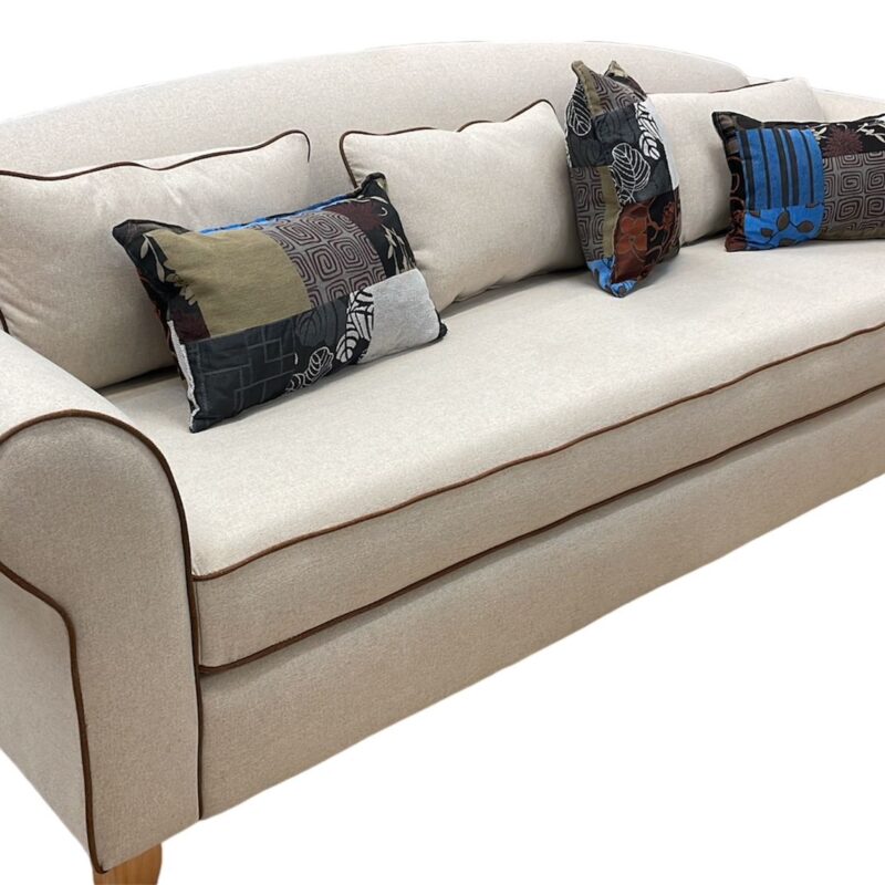 Sofa tres cuerpos modelo Capri Tapizado en tela lavable